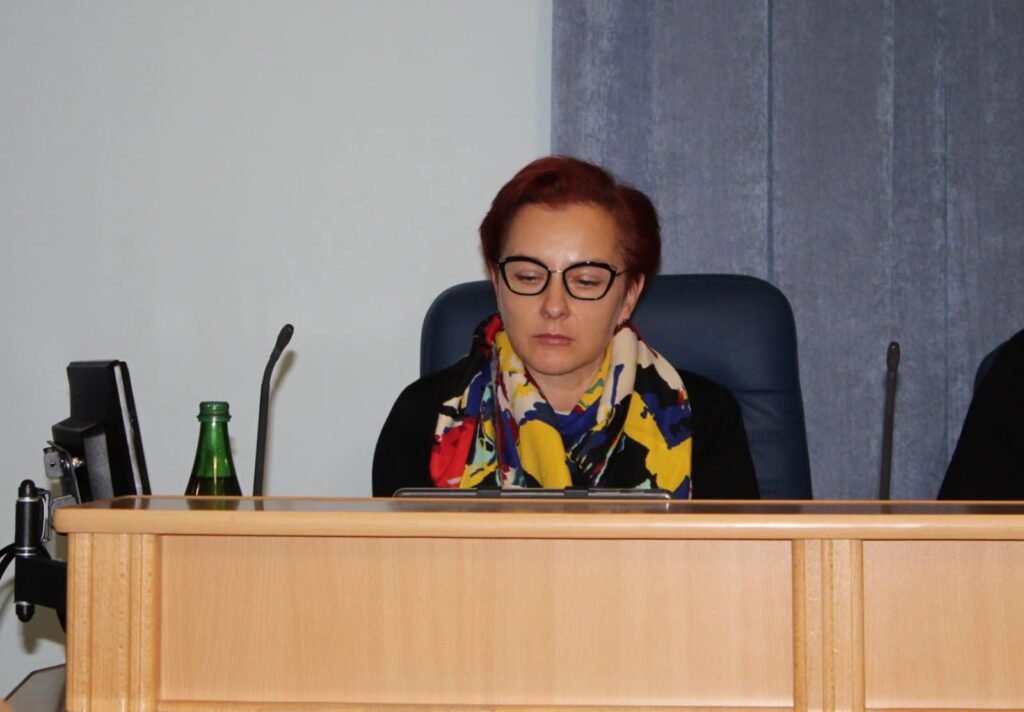 Депутатку Вінницької обласної ради Ірину Івасюк зупинили під час комендантської години у Вінниці і склали на неї протокол про керування автівкою у стані сп'яніння.