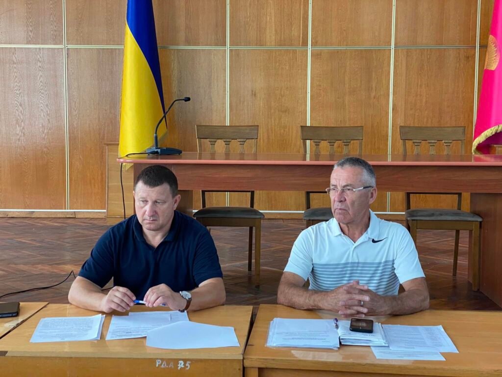 За позовами Тульчинської окружної прокуратури Вінницьким окружним адміністративним судом відкрито два провадження про визнання протиправною бездіяльності Тульчинської міської ради та зобов’язання її привести у належний технічний стан та готовність до укриття населення захисні споруди цивільного захисту.