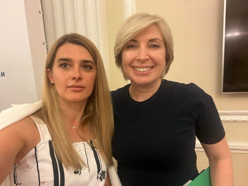 Лариса Білозір наголосила на тому, що замість створення окремого напрямку роботи при ТЦК, можна вже використати досвід ЦНАП