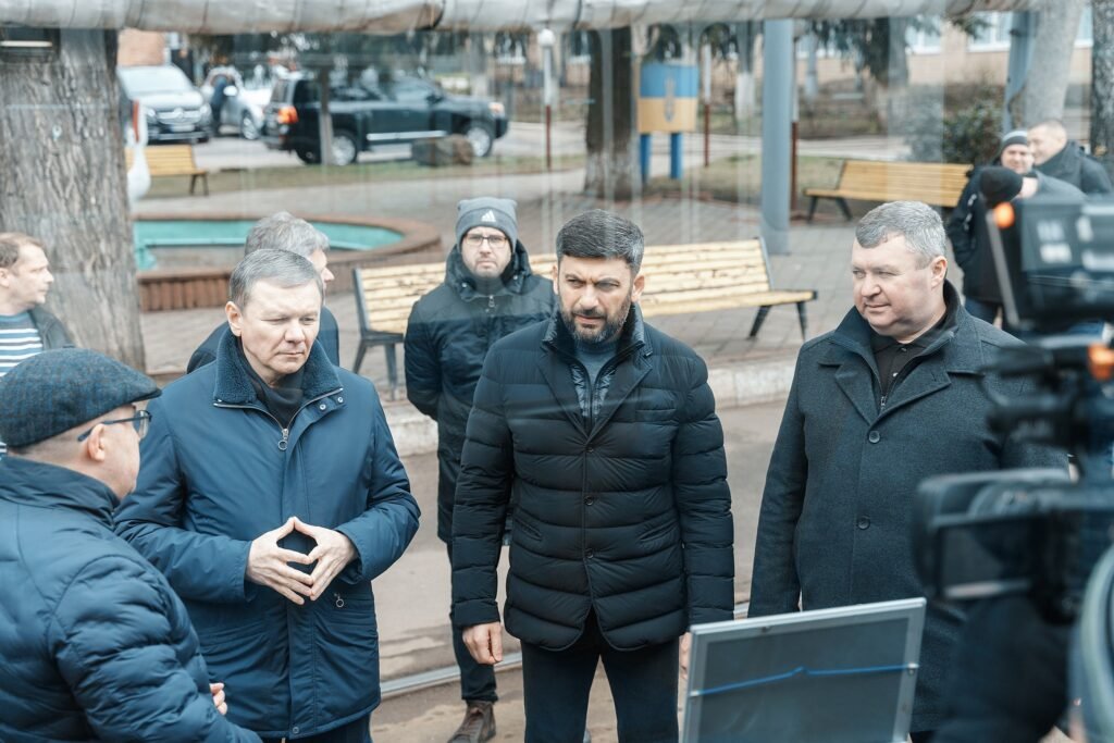 PR-хроніки Вінниці. Електоральні гешефти і до чого тут... Володимир Гройсман?