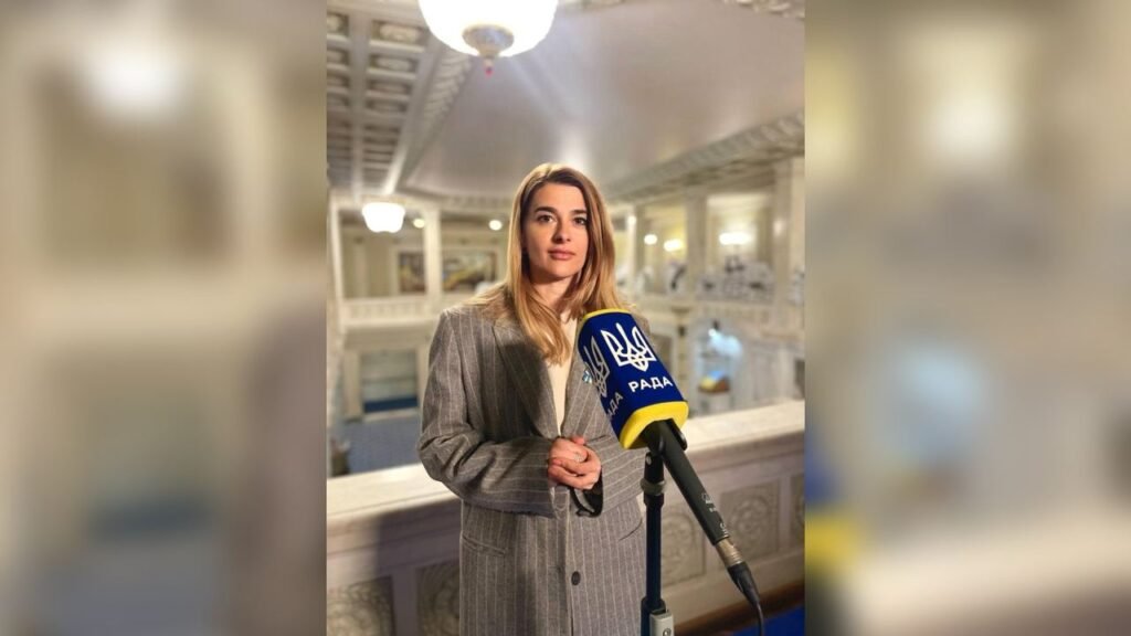 "Конституційна більшість підтримала тепер вже Закон! Останній етап – підпис Президента", - повідомила Білозір. 
