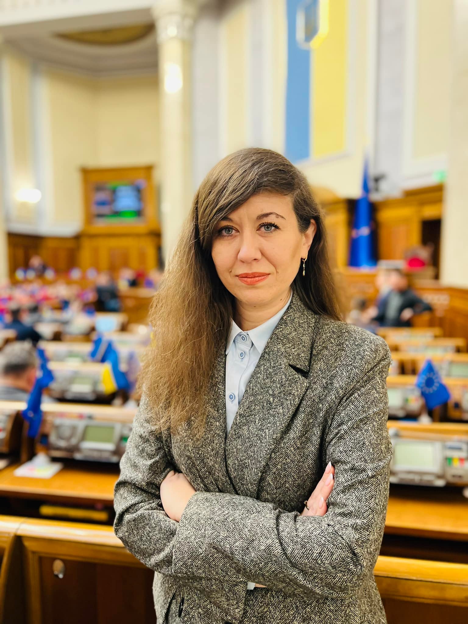 Юлія Овчинникова, яка до виборів проживала у Вінниці, у 2024-му році поставила підпис під 10 законодавчими ініціативами.