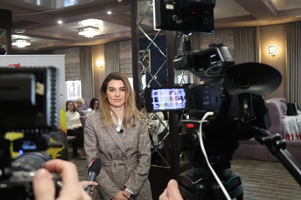 Переможці конкурсу міні-грантів «Професійне зростання» на Вінниччині отримують сертифікати на фінансування