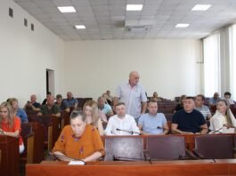 Засідання районної ради у Вінницькій області після реформи децентралізації