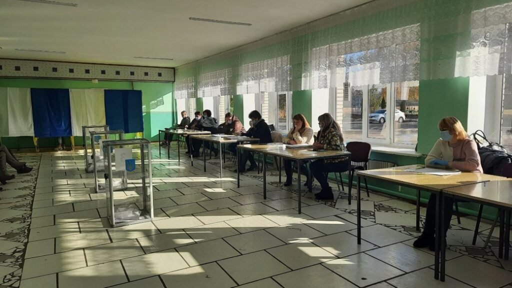 Вибори в Україні 2026 – політичні рейтинги та кандидати