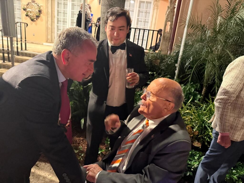 спілкування Олександра Домбровського з Рудольфом Джуліані