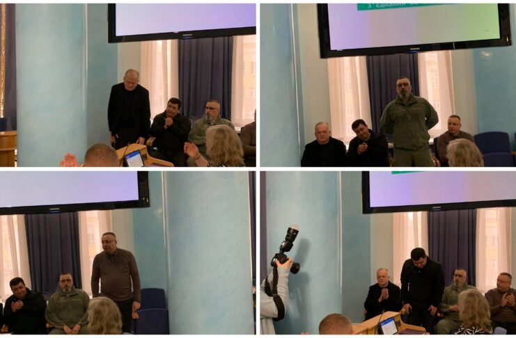 Заступники начальника Вінницької ОВА під час представлення на сесії обласної ради