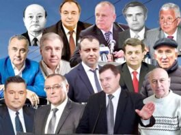 Голови Вінницької ОДА різних років: Іван Мовчан, Микола Дідик, Григорій Заболотний, Микола Джига, Микола Мельник, Анатолій Матвієнко, Олександр Домбровський, Григорій Калетнік, Сергій Борзов, Анатолій Олійник, Микола Чумак, Віктор Коцемир, Валерій Коровій, Володимир Демішкан, Дмитро Дворкіс