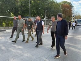 На Вінниччині до кінця року планують завершити роботи на пункті пропуску «Бронниця — Унгурь» Геннадій Вацак і Микола Калашник оглядають будівництво пункту пропуску «Бронниця — Унгурь»